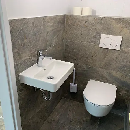 アパート In Zentrumsnaehe シュヴァーツ