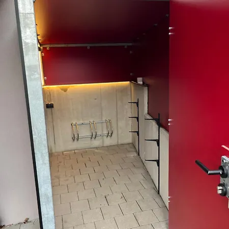 In Zentrumsnaehe アパート シュヴァーツ